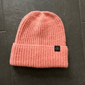 NWOT Dope Snow knit beanie